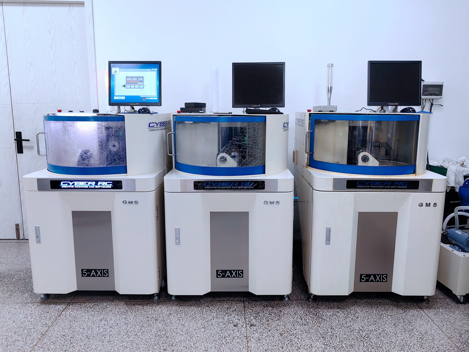 五軸全自動(dòng)數(shù)控磨刀機(jī)