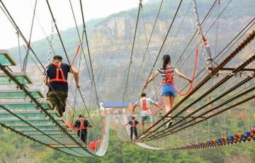 景區(qū)網(wǎng)紅項(xiàng)目步步驚心吊橋的特色你了解嗎？